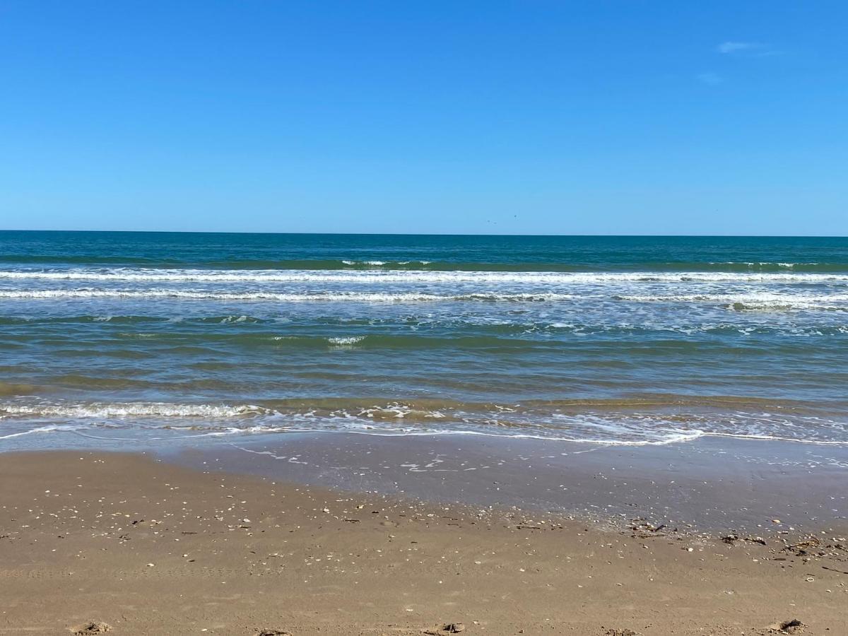 South Padre Island Beach House Retreat Downstairs 外观 照片